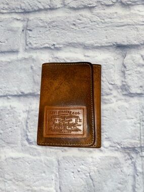 Levi Strauss Men's Brown Leather Tri-Fold Wallet with Embossed Patch Detail